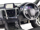 使いやすさや安全性を追求したステアリング周り!高級車ゆえにスイッチ類が多いのも特徴ですね!考え尽くされた配置ですぐに使いこなす事が出来ますのでご安心下さい!是非、体感してみて下さい!!