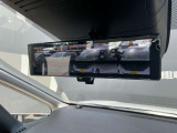 インテイリジェントスマートルームミラーを装備しておりますので、後席の荷物・後席者を気にすることなく、後続車等の確認をすることができます☆