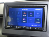ナビゲーションはパイオニアメモリーナビ(AVIC-RZ812)を装着しております。AM、FM、CD、DVD再生、Bluetooth、音楽録音再生、フルセグTVがご使用いただけます。