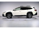 乗用車の快適性、SUVの走破性、ステーションワゴンの積載性を兼ね備えています。