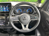 【純正革巻きステアリング】上質な革を使用することで、手にしっかり馴染みとても運転しやすいハンドルです♪
