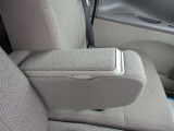 安心の保証内容。未使用車は「3年または6万km」まで、中古車は「1ヶ月または1千km」まで無償保証。延長保証もございますので、詳しくはスタッフまで。