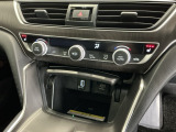 運転席/助手席シートヒーターで寒い日もすぐに温かくなり快適に過ごせます。3段階の温度調整が可能です