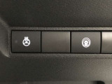 使いたい機能がぎゅっと集約されており、スイッチなどが手の届きやすい位置に設置されているので、操作性にとっても優れているんですよ☆