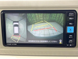【パノラマモニター】専用のカメラにより、上から見下ろしたような視点で360度クルマの周囲を確認することができます☆死角部分も確認しやすく、狭い場所での切り返しや駐車もスムーズに行えます。