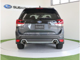 ターボ車専用の左右2本出しマフラーです。