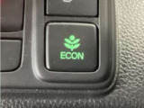 ★ECONスイッチ★ エコドライブを加速しよう!スイッチをONにすると、運転の仕方によるロスを抑え込み燃費をよくするようクルマが頑張ります(*^ー^*)燃費向上にチャレンジ♪