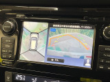 【アラウンドビューモニター】専用のカメラにより、上から見下ろしたような視点で360度クルマの周囲を確認することができます☆死角部分も確認しやすく、狭い場所での切り返しや駐車もスムーズに行えます。