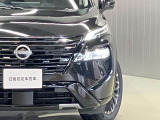 【LEDヘッドランプ】ハロゲンヘッドランプの約2倍の明るさ!夜の運転も安心です!