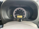 視認性の高いメーターで運転情報を的確に把握できます!