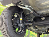 お車を安心してお乗りいただく為には、足回りの定期点検が欠かせません。サービスサポート(有償保証)では無料点検もご提供しており、安心のカーライフをお過ごしいただけるサポート体制が整っています。