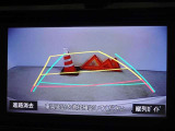 バックガイドモニターを装備しています、車庫入れもラクラクです。