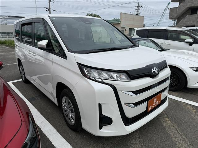 ノア 2.0 X 4WD 禁煙車 純正ナビ バックカメラ