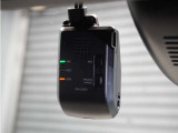 ◆ドライブレコーダー◆映像・音声などを記録する自動車用の装置です。 もしもの事故の際の記録はもちろん、旅行の際の思い出としてドライブの映像を楽しむことができます。