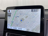 ナビゲーション付です。 ナビがあると便利、ラクラク何処でもいけます。 ナビが有るのと無いのとでは大きな違いですね。