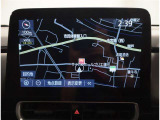 最近の主流ディスプレイオーディオです、スマホと繋いでMAP表示や音楽再生が出来ますよ♪