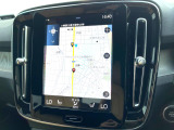【9インチタッチスクリーン純正HDDナビ】「Apple Car Play」「Android Auto」対応のボルボ先進ナビゲーション「SENSUS」。最新地図データへ無料更新してお渡しします。