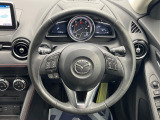 【純正革巻きステアリング】上質な革を使用することで、手にしっかり馴染みとても運転しやすいハンドルです♪