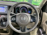 【ステアリングスイッチ】運転中、前方から目線をそらすことなく、オーディオ等の操作が可能な便利機能!安心&快適なドライブを演出してくれます♪