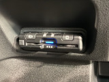いまや快適なカーライフに欠かせないETCが付いています。