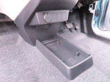お飲物とお菓子をご用意しております。ゆっくりくつろいだ雰囲気でお車選びをしていただけます♪