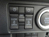 パワースライドドアを左右に装備しています。運転席のスイッチで開閉の操作が出来ます。
