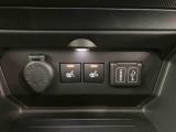 専用の診断機器を使って各システムを点検。