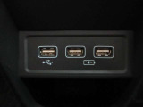 USBジャック付きです。