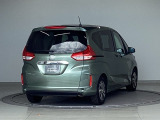 バックカメラが付いているのでバックでの車庫入れも安心です。