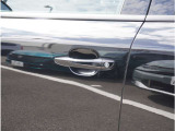 【認定中古車保証】全国のプジョー正規ディーラーにて保証・修理が受けられる1年間の長期保証(走行距離無制限)を付帯。納車前に車検相当の67項目を含む117項目の安心点検と主要な消耗品を点検交換。