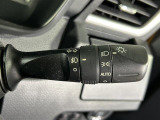 【オートライト(AUTO)】外の明るさをシステムが感知して、自動でヘッドライトが点灯します!ヘッドライトをつけ忘れを防ぐ便利機能です。