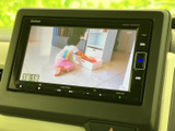 停車中にテレビや映像を楽しめるので、待ち時間も有効活用できます。家族でのドライブや休憩時に、エンターテイメントを満喫できます。車内での時間をより快適に。
