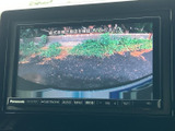 狭い場所での運転や駐車も安心。後方の状況を画面で確認できるので、安全な運転をサポートします。運転に自信がない方にもおすすめです。