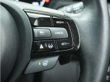 ◆アダプティブクルーズコントロール◆予め設定した車速内でクルマが自動的に加減速。前走車との適切な車間距離を維持しながら追従走行します。【LKAS】車線維持支援システムでステアリング操作を支援。