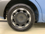 純正スチールホイール。185/65R15