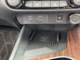 USBはありがたい装備ですね。