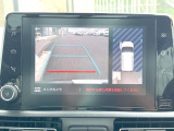 ●ガイドライン付きバックカメラ:不安な駐車もこれで安心!ガイドライン付きなので狭い箇所での駐車もラクラクです!