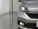 ★LEDヘッドライト搭載★ 白っぽく光る明るく省電力なLEDライト!先進的な白い輝きでフロントフェースを引き締めます☆