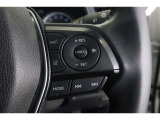 【レーダークルーズコントロール】アクセルペダルを踏まなくても、車間制御モードでは、先行車の車速変化に合わせた追従走行を行い、自動的に加速・減速・停止をします。