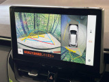 【パノラミックビューモニター】専用のカメラにより、上から見下ろしたような視点で360度クルマの周囲を確認することができます☆死角部分も確認しやすく、狭い場所での切り返しや駐車もスムーズに行えます。