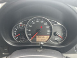 視認性の高いメーターで、速度や回転数をしっかり確認できます。運転に必要な情報を一目で把握可能です。