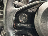 ステアリングにオーディオ操作スイッチが付いています。オーディオ画面に直接タッチしなくても操作が出来ますので、運転に集中できます。