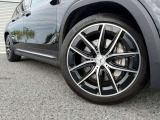 メルセデス・ベンツの定める厳しい基準をクリアしたお車のみをご案内させて頂きます。納車前整備はメーカー規定に基づき最大100項目にも及ぶ点検を熟練のメカニックによって行いご納車させて頂きます。