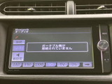 お気に入りの音楽を車内で楽しめます。快適なドライブを演出するオーディオシステムで、日常の移動を特別な時間に変えましょう。