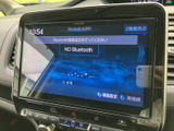 クリアな表示で、様々な情報を確認できます。車両情報や設定変更など、運転に必要な情報を一目で把握できます。