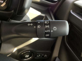 オートライトシステム 車外の明るさを感知し、自動でヘッドライトのON,OFFをコントロールします