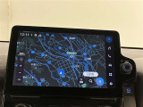 いまや必須装備「ナビゲーション」搭載!知らない場所にスイスイッとドライブ。もう、これなしではハンドルを握れませんね!でも運転中の操作は危険ですのでご注意ですね☆