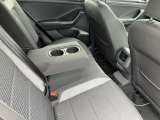身体をしっかり支えるシートが長時間のドライブでも快適な座り心地を実現。Volkswagenならではの上質な乗り味を支えます。