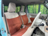 運転席シート廻りは使用感も少なく、良好な状態となっています。丁寧に使われていたことがよくわかりますね。