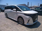 広々とした車内空間に優れた燃費性能。更にデザインも上質で人気のお車です!